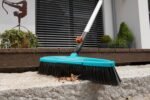 Gardena combisystem Road Broom: Stable broom for the garden and the paths around the house, 45 cm working width, polypropylene bristles (3622-20)